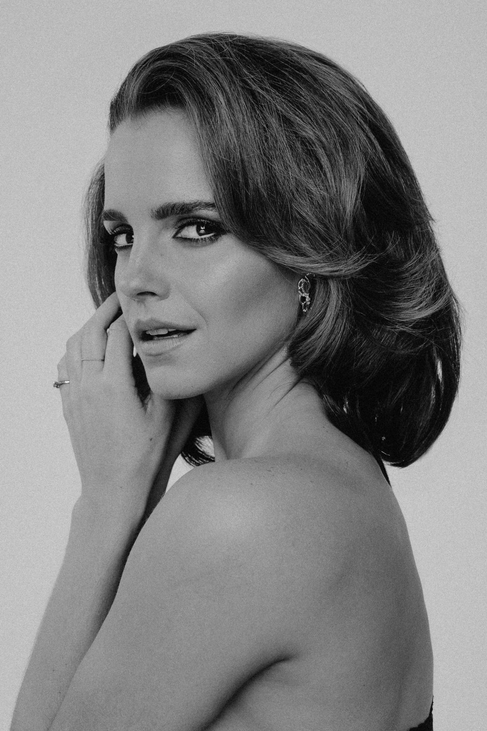 hmHl7Kv7 Every gaze of hers is an emmagasm - Emma Watson 35.jpg